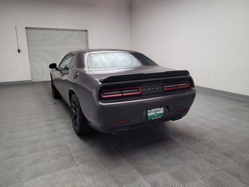 Used 2019 Dodge Challenger SXT w/ Blacktop Package RWD image 6