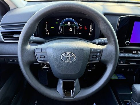 Used 2026 Toyota Camry LE image 13