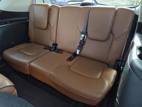 Used 2019 INFINITI QX80 Luxe w/ Proactive Package image 18