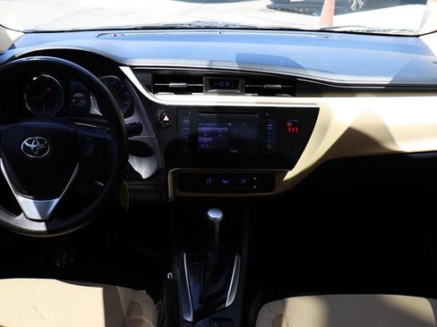 Used 2018 Toyota Corolla LE w/ Carpet Mat Package (TMS) FWD image 31