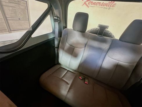 Used 2018 Jeep Wrangler Sport image 12