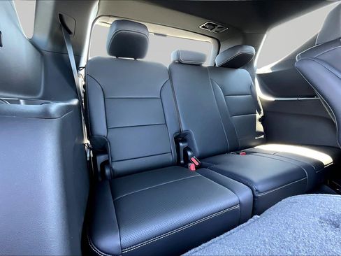 New 2026 Chevrolet Traverse LT image 20