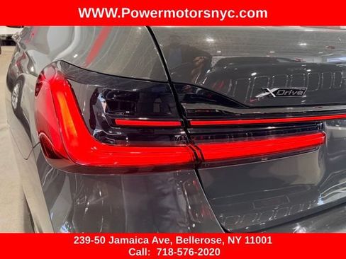 Used 2021 BMW 750i xDrive w/ Executive Package AWD/4WD image 8