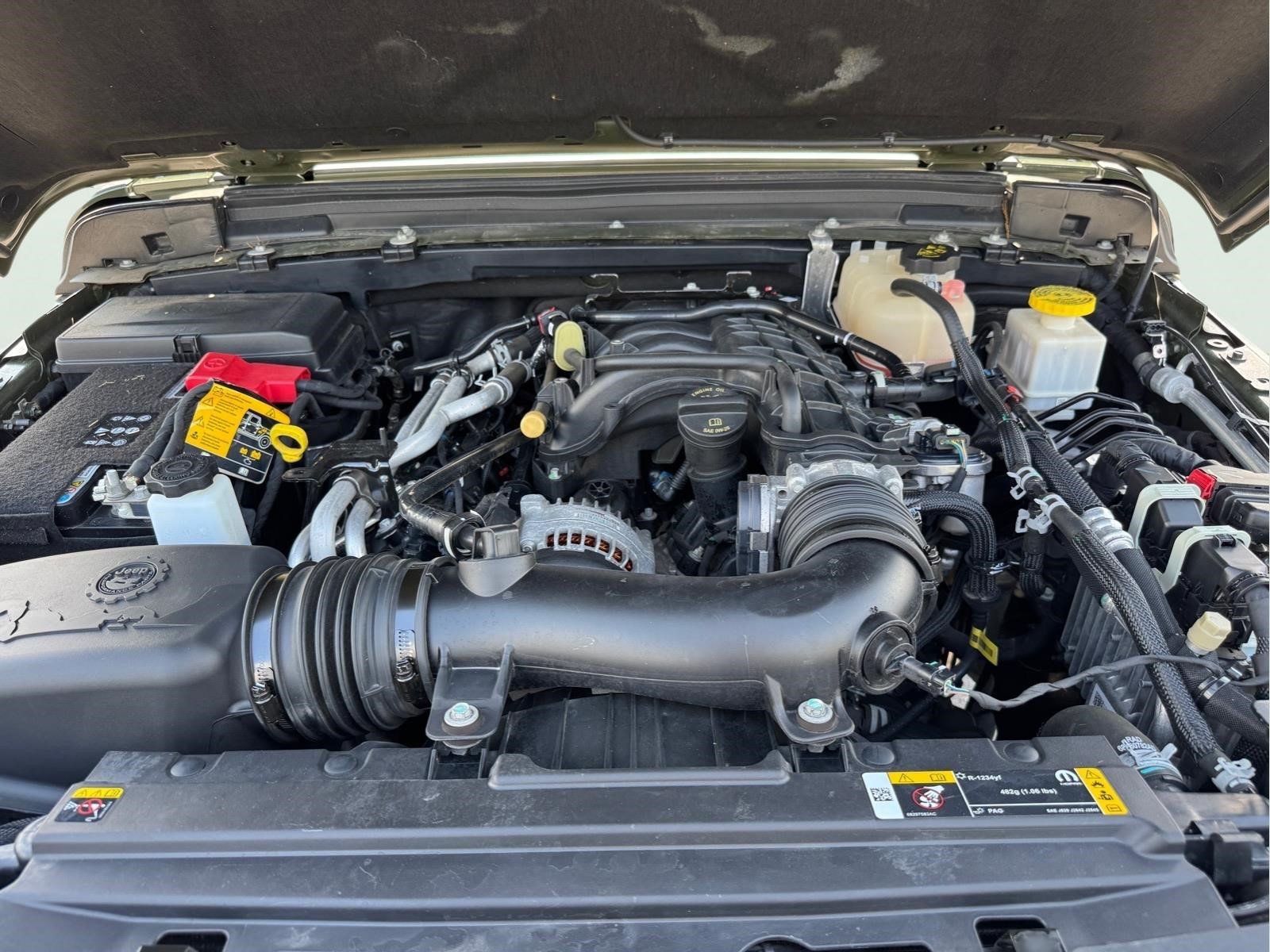 Used 2022 Jeep Gladiator Sport AWD/4WD image 19