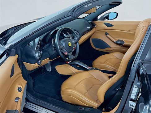 Used 2019 Ferrari 488 Spider RWD image 13