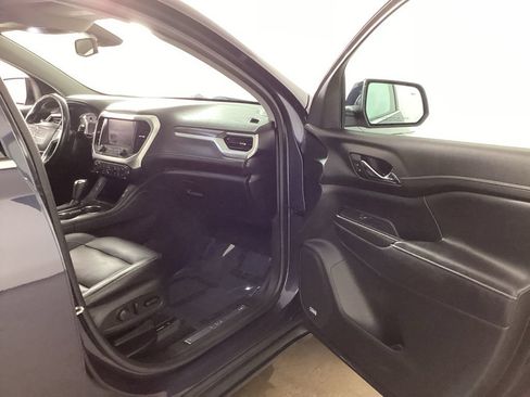 Used 2019 GMC Acadia SLT AWD/4WD image 17