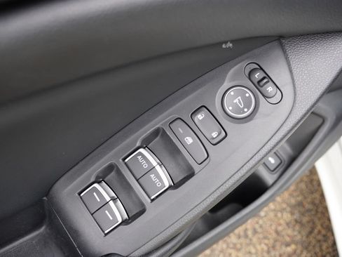 Used 2018 Honda Accord Sport image 20