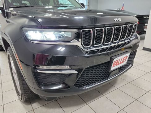 Used 2022 Jeep Grand Cherokee Limited image 30