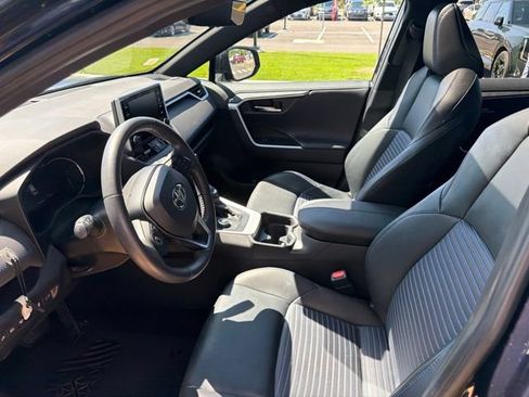 Used 2020 Toyota RAV4 XSE w/ XSE Grade Weather Package AWD/4WD image 13