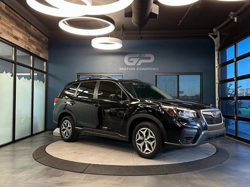 Used 2019 Subaru Forester Premium AWD/4WD image 1