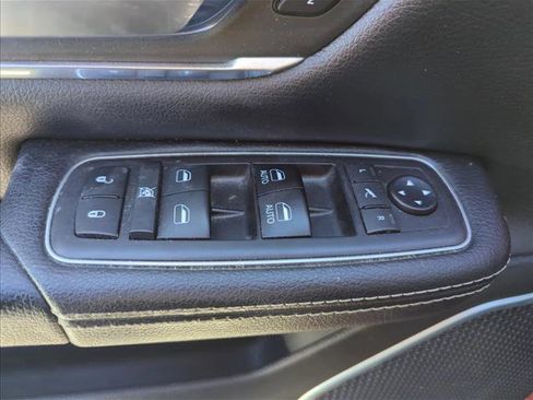 Used 2019 RAM 1500 Laramie image 23