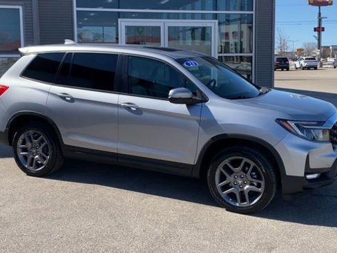 Used 2023 Honda Passport EX-L image 3