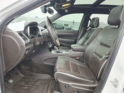 Used 2018 Jeep Grand Cherokee Overland image 9
