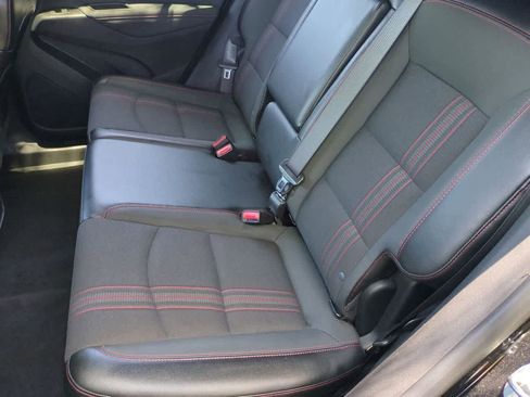 Used 2023 Chevrolet Equinox RS FWD image 19
