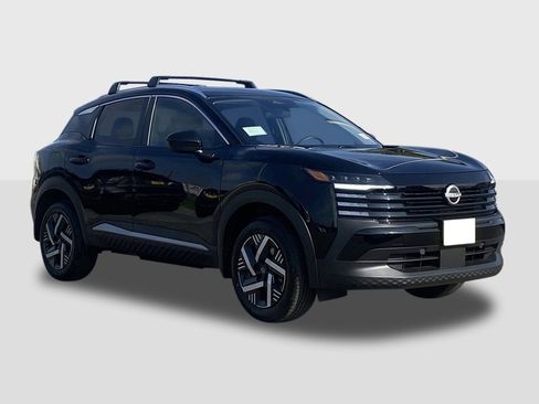 New 2026 Nissan Kicks SV image 4