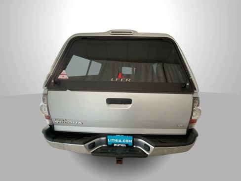 Used 2011 Toyota Tacoma 4x4 Access Cab V6 image 7