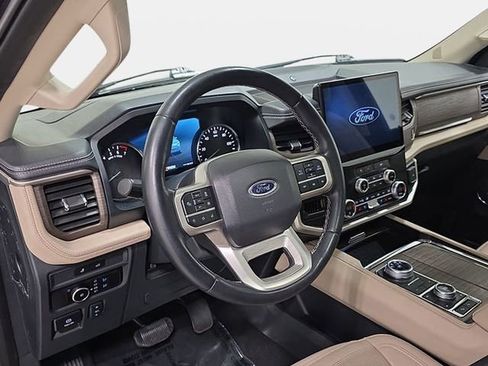 Used 2024 Ford Expedition Limited AWD/4WD image 16
