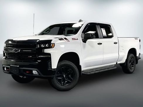 Used 2020 Chevrolet Silverado 1500 LT Trail Boss w/ Convenience Package AWD/4WD image 3
