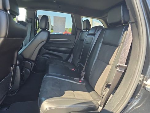 Used 2021 Jeep Grand Cherokee Laredo X image 17