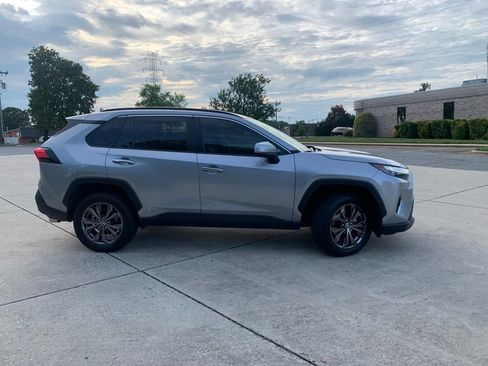 Used 2022 Toyota RAV4 Limited AWD/4WD image 13