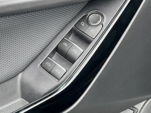 New 2026 Chevrolet Equinox RS w/ Convenience Package III AWD/4WD image 15