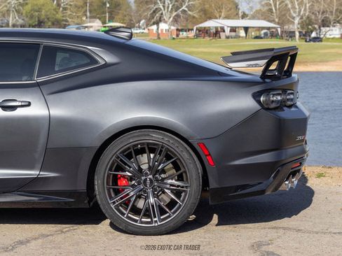 Used 2024 Chevrolet Camaro ZL1 RWD image 5