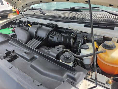 Used 2012 Ford E-350 and Econoline 350 XL w/ PWR Windows & Locks Group image 32