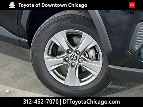 Used 2023 Toyota RAV4 XLE AWD/4WD image 2