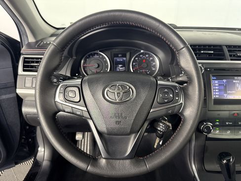 Used 2015 Toyota Camry SE image 23