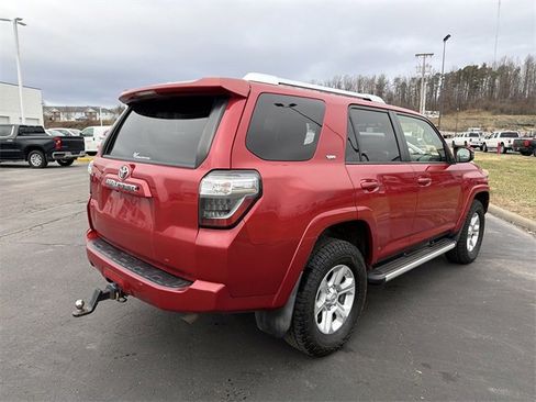 Used 2015 Toyota 4Runner Limited image 4