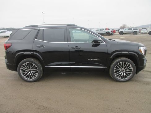 New 2026 GMC Terrain Denali image 3