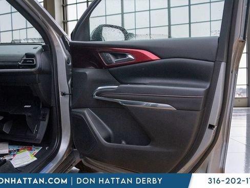 Used 2025 Chevrolet Traverse Z71 AWD/4WD image 25