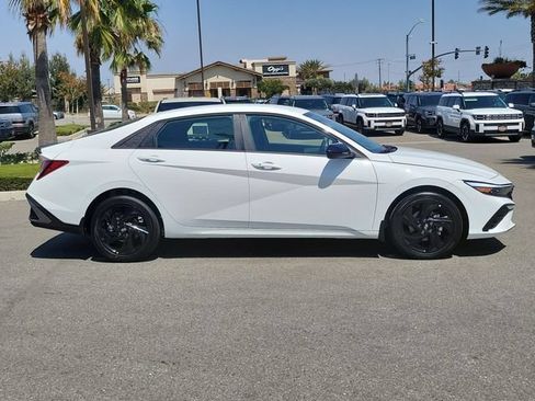 New 2026 Hyundai Elantra Sport FWD image 28