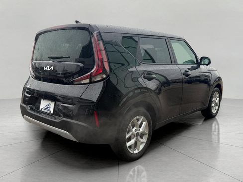 Used 2025 Kia Soul LX w/ LX Technology Package image 11