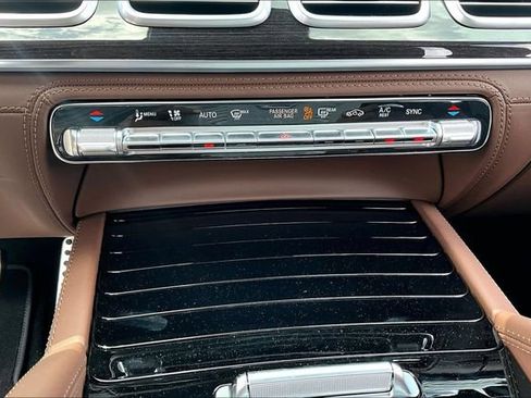 Certified 2025 Mercedes-Benz GLE 53 AMG 4MATIC image 18