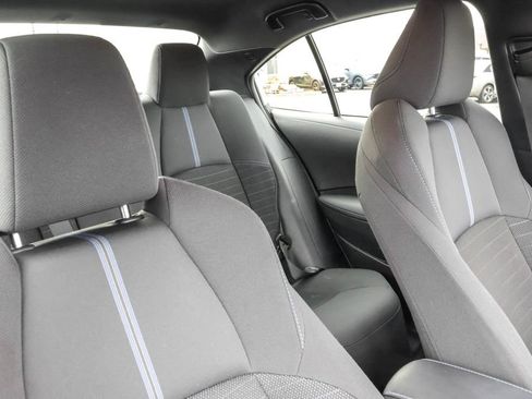 Used 2022 Toyota Corolla SE image 35