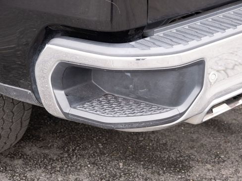 Used 2020 Chevrolet Silverado 1500 LTZ w/ LTZ Premium Package image 29