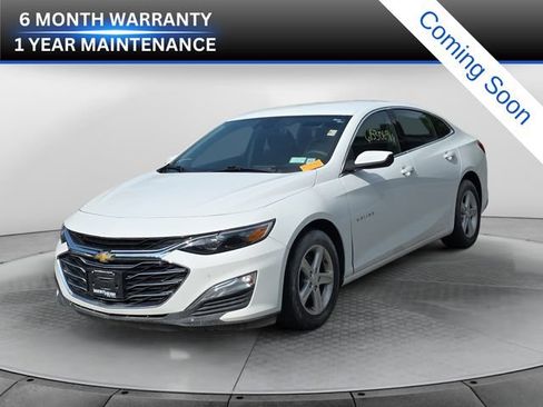 Used 2023 Chevrolet Malibu LS w/ Driver Confidence Package FWD image 1