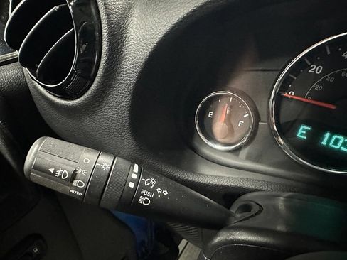 Used 2015 Jeep Wrangler Unlimited Sahara AWD/4WD image 20