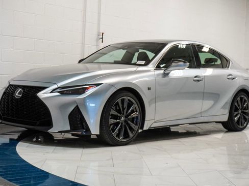 Used 2024 Lexus IS 350 F Sport RWD image 4