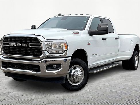 Used 2024 RAM 3500 Big Horn image 2