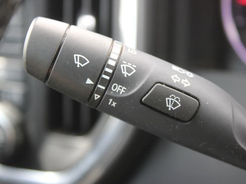 Used 2023 Chevrolet Silverado 2500 LT AWD/4WD image 35