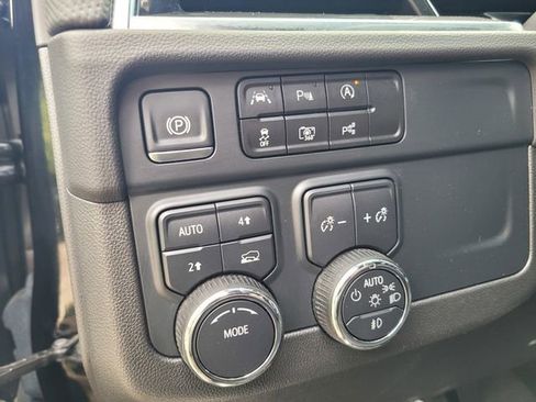 Used 2025 Chevrolet Tahoe RST w/ Comfort Package AWD/4WD image 17