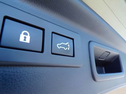 Certified 2024 Subaru Forester Wilderness AWD/4WD image 15