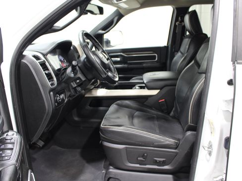 Used 2019 RAM 2500 Laramie AWD/4WD image 3