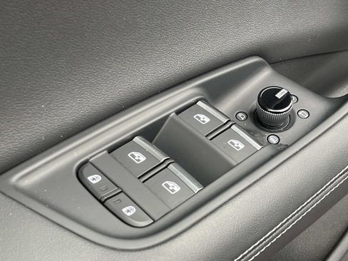 Certified 2023 Audi Q8 Premium Plus w/ Premium Plus Package image 17