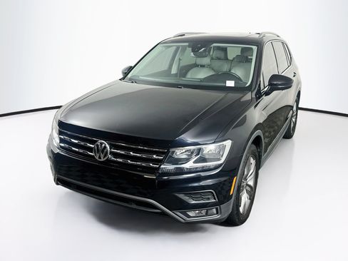 Used 2021 Volkswagen Tiguan SEL FWD image 3