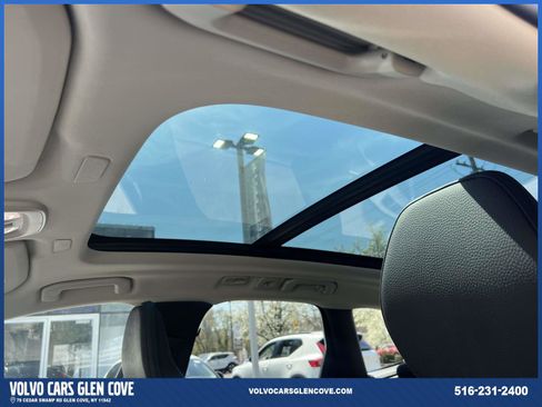 Certified 2024 Volvo XC60 B5 Plus w/ Protection Package Premier AWD/4WD image 19