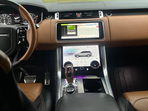 Used 2019 Land Rover Range Rover Sport SVR image 23