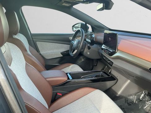 Used 2023 Volkswagen ID.4 Pro image 15